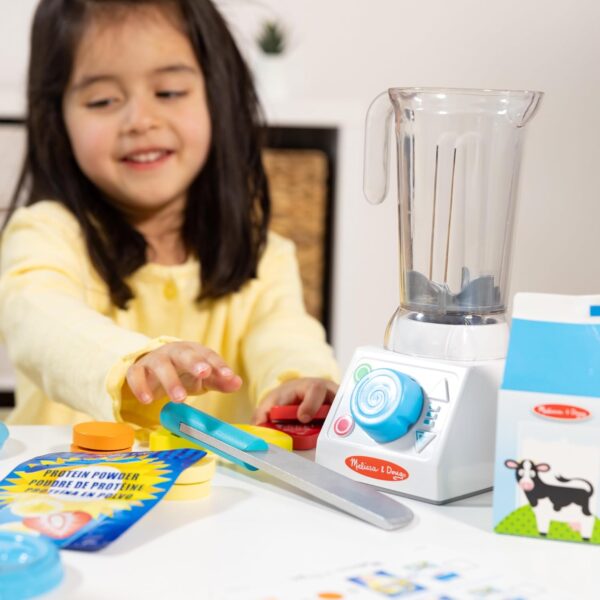 Melissa & Doug Smoothie Maker Blender Set with Play Food - 22 Pieces - Image 5